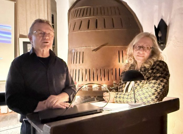 570093891_3120275548142199_7268899125270746293_n Hannes Möller präsentiert seine limitierte Graphik-Edition